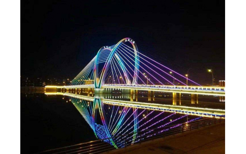 做好這四點(diǎn)，城市廣場(chǎng)夜景照明能給人們提供視覺(jué)享受